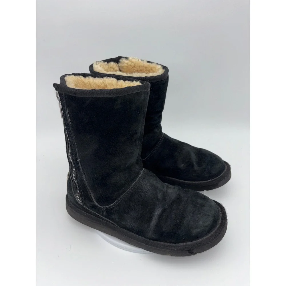 UGG australia black